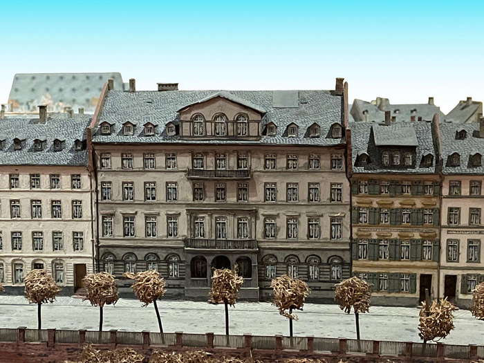 Das Schopenhauerhaus im Altstadt-Modell des Historischen Museums Frankfurt. Rechte: Foto vom Autor, begrenzte Rechte ebenso beim Historischen Museum Frankfurt.